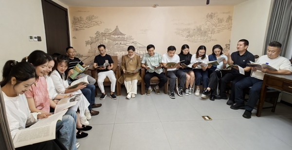 民盟常德市直属一总支与直属二总支联合开展盟务工作交流会
