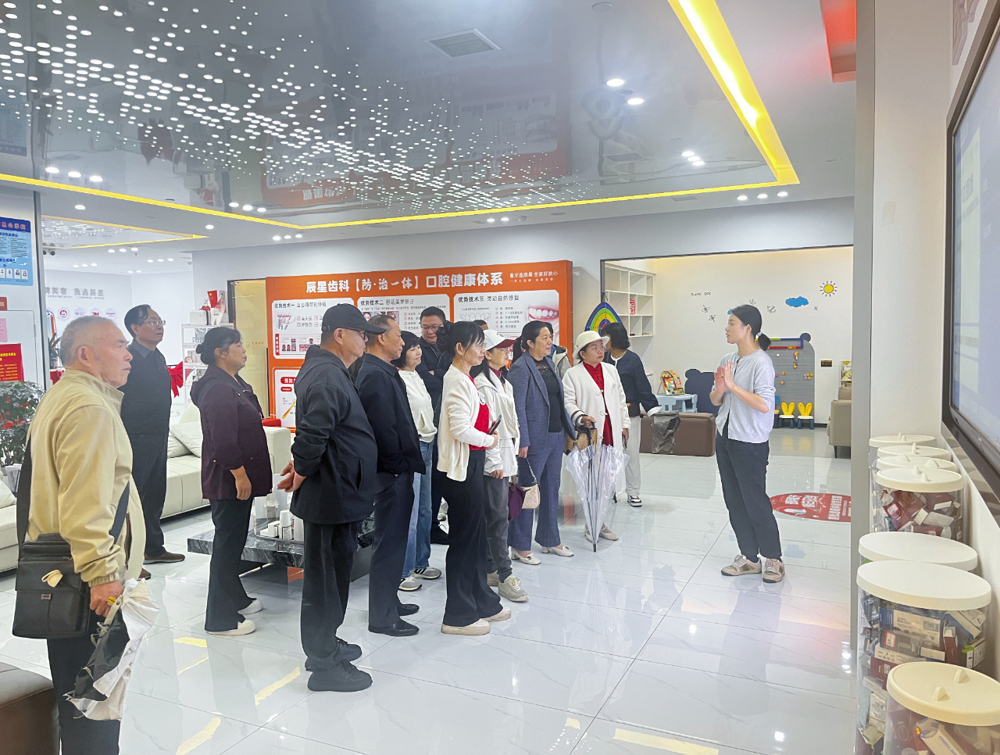 （定稿发布）1015民盟常德市委会开展2026年“情满金秋 爱在重阳”重阳节活动2